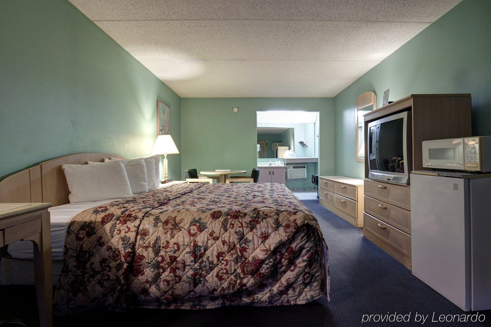 Rodeway Inn Clearwater-Dunedin Habitación foto